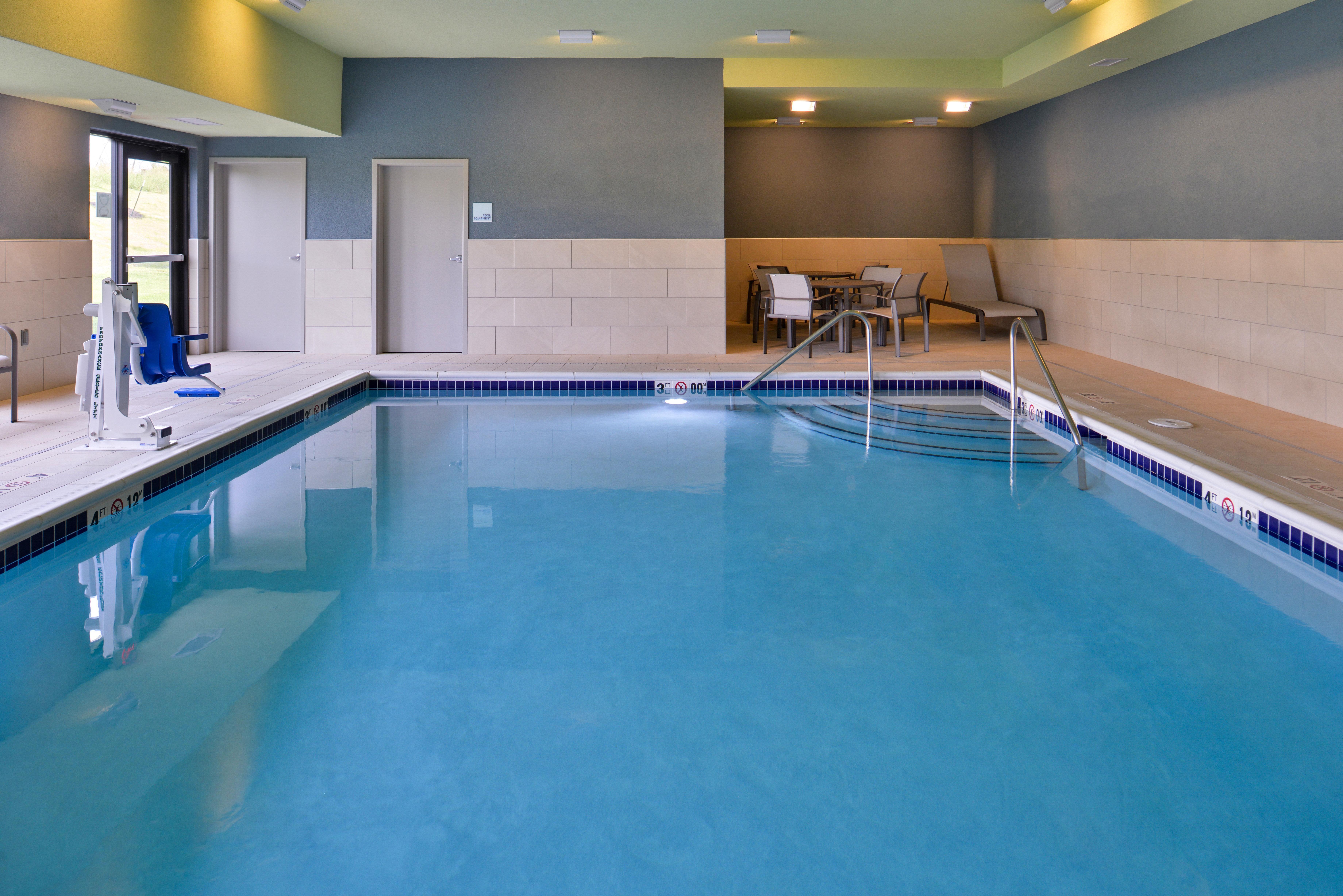 Holiday Inn Express & Suites - Olathe West By Ihg Eksteriør billede