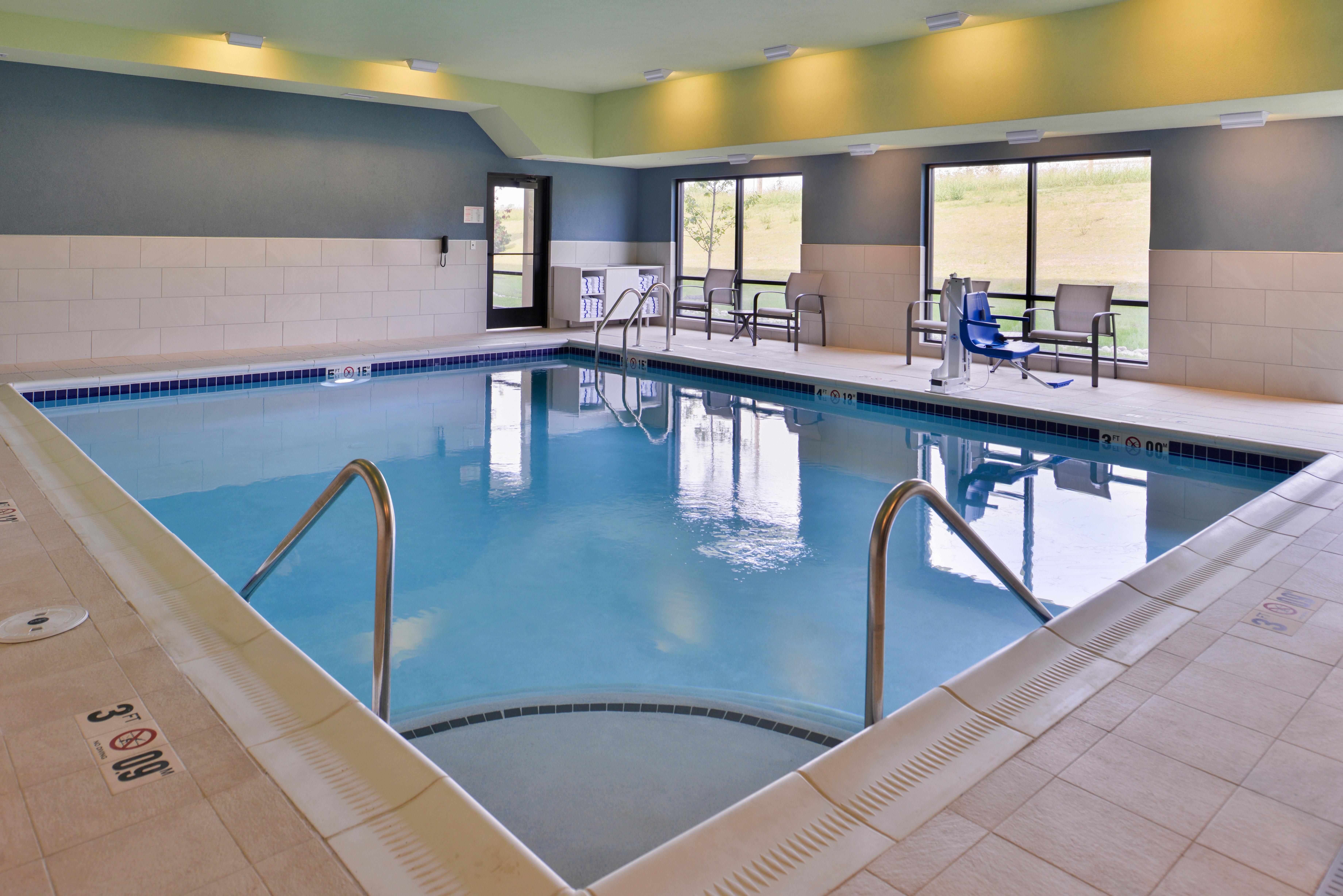 Holiday Inn Express & Suites - Olathe West By Ihg Eksteriør billede